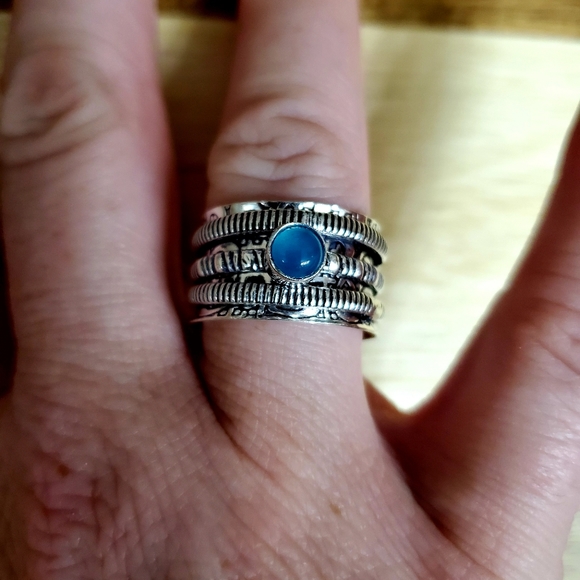 New Chalcedony 925 Silver Spinner Meditation Ring. - Picture 2 of 7